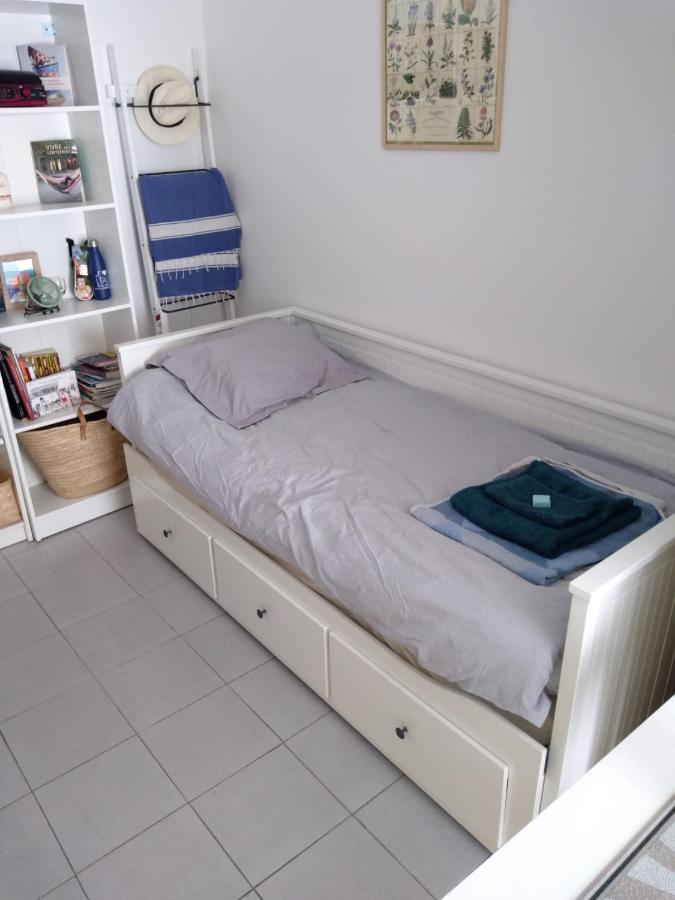 Charming Studio With Patio In The Heart Of Марсель Экстерьер фото