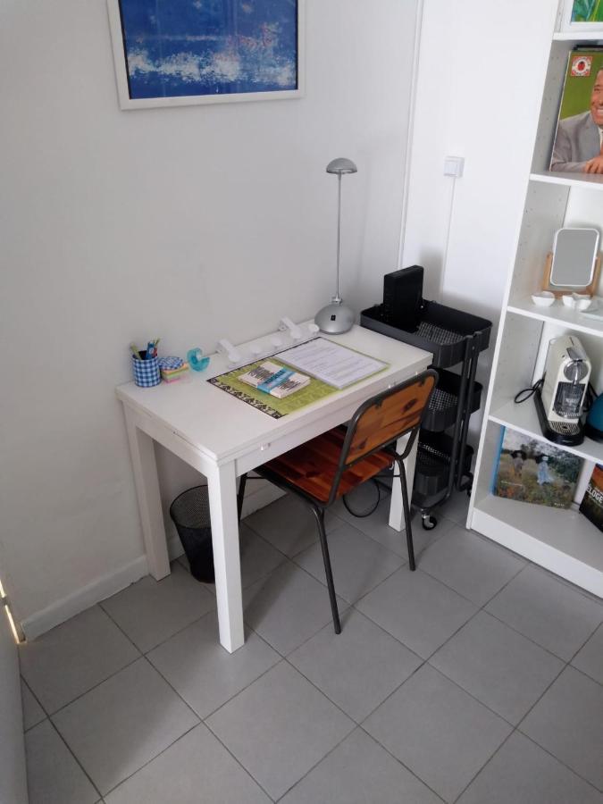 Charming Studio With Patio In The Heart Of Марсель Экстерьер фото